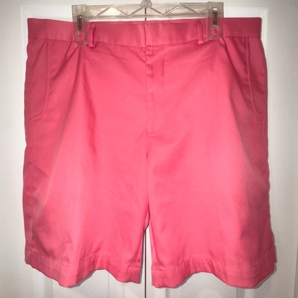 Bobby Jones Pink salmon colored men's Shorts. Size 38. VGUC